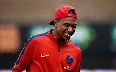 9博快讯-什琴斯尼扑出爆射球速高达公里