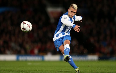 9博快讯-佐默赛后与对手交换球衣